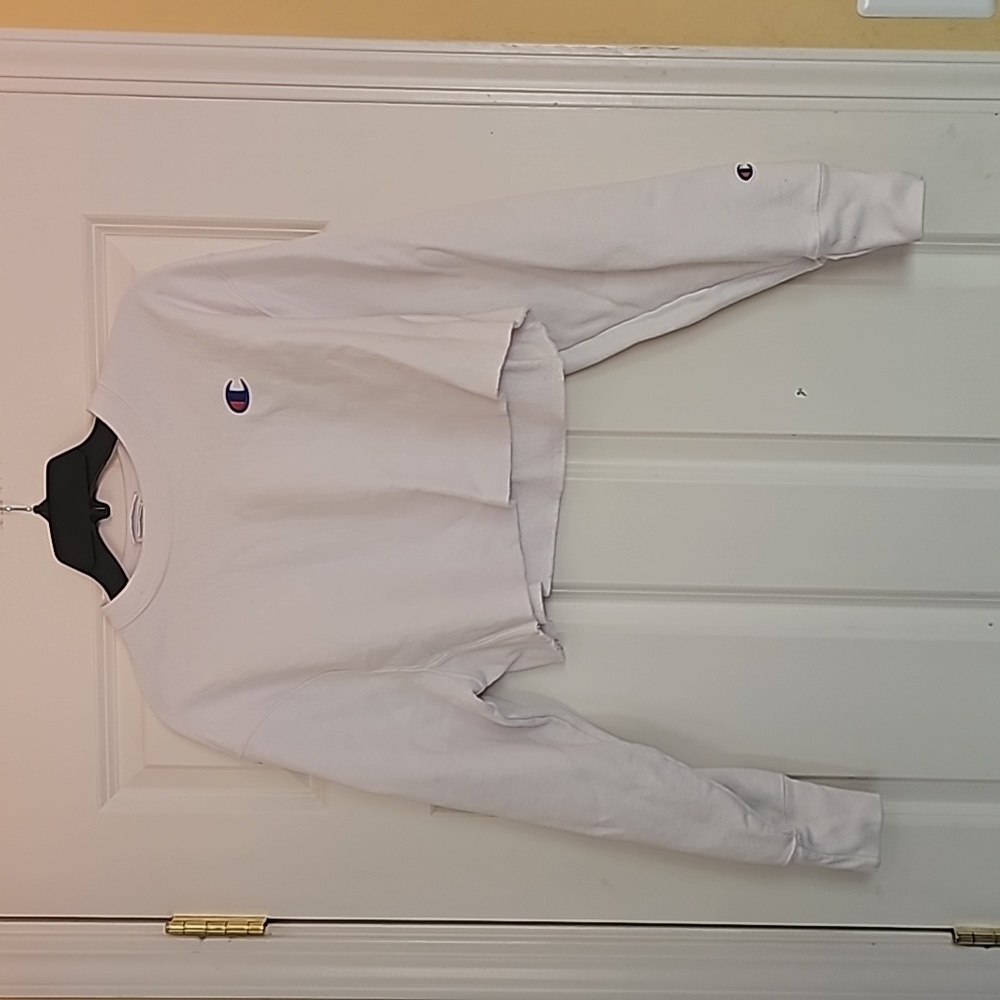 White New Champion Cropped long sleeve crewneck